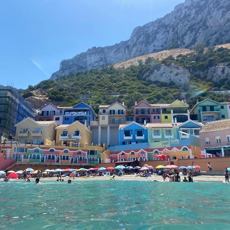Unique Waterfront Duplex On The Mediterranean - Caleta, Catalan Bay Гибралтар Екстериор снимка